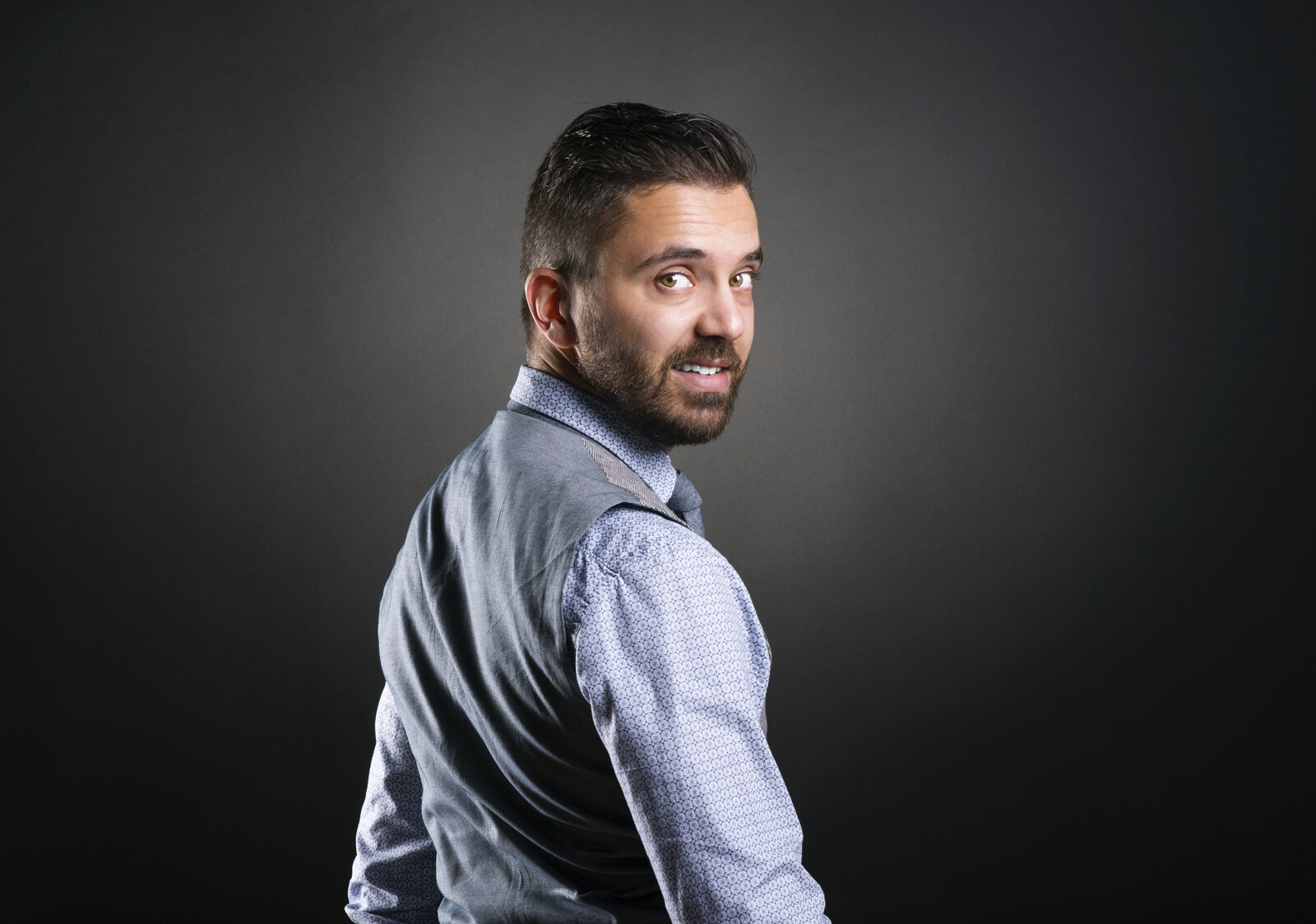 Beyond Tungsten and Daylight: How Creative Gels Can Become Your Most Precise Lighting Tool