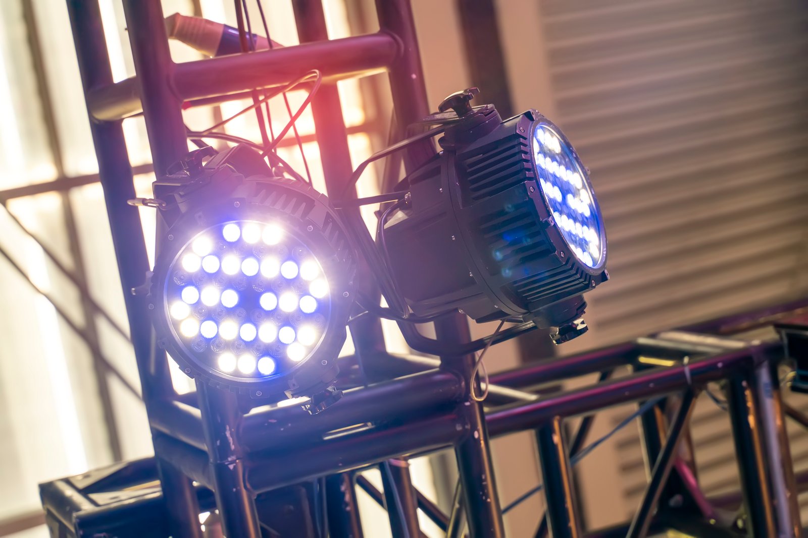 Smart Lighting Hubs Failing: What Studio Photographers Need to Know Now
