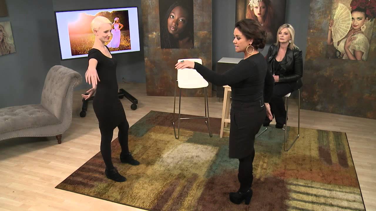 Stop Posing Hands Like an Afterthought: What Sue Bryce and Bambi Cantrell Actually Teach