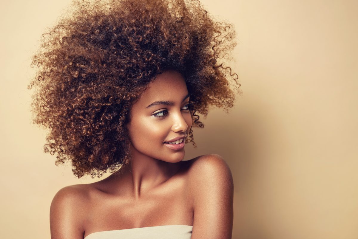 Tony Northrup Shows You Only Need ONE Light for Pro Portraits