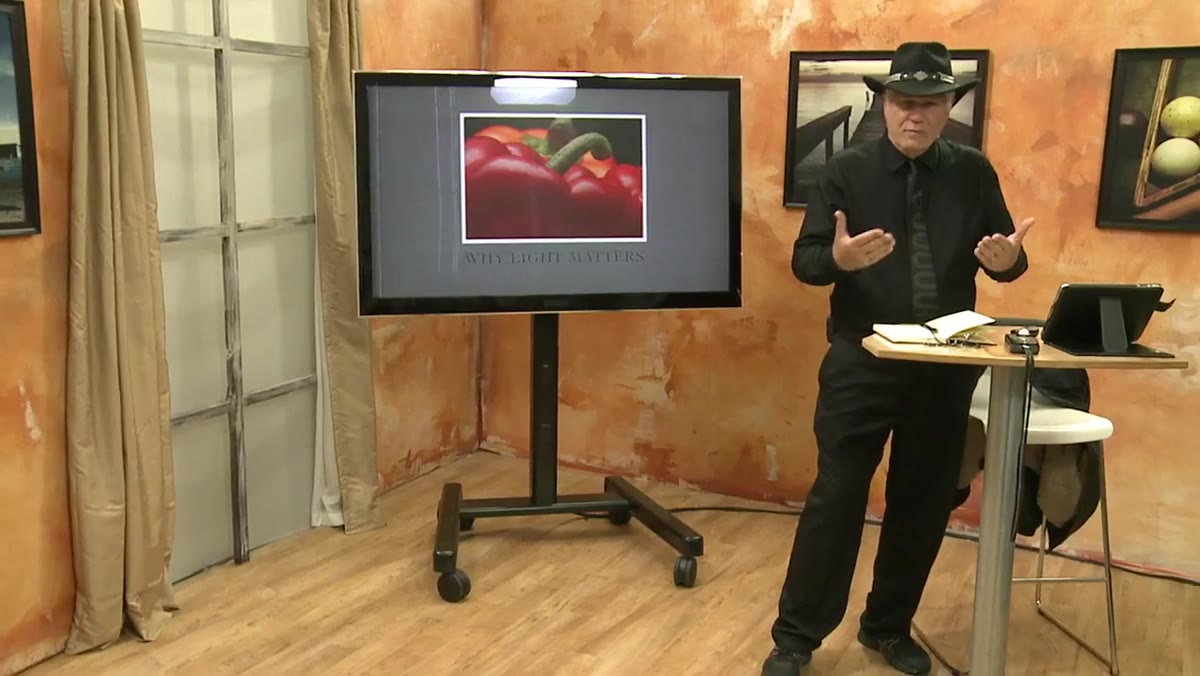 Don Giannatti explaining subject-centric lighting direction