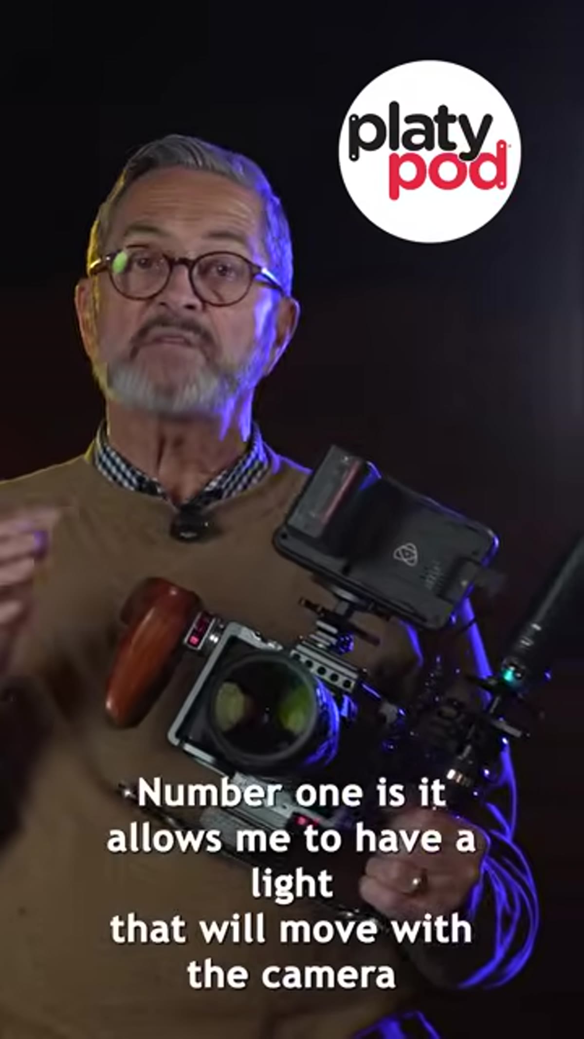 Platypod Bracket attached to camera, light positioned to the side