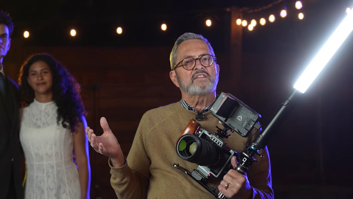 Side-by-side subjects filmed with and without bracket-mounted LED