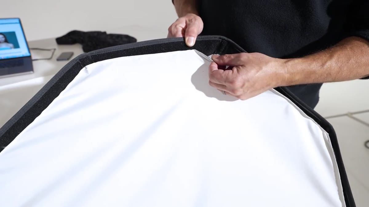 Close-up showing velcro edge where additional diffusion panel attaches